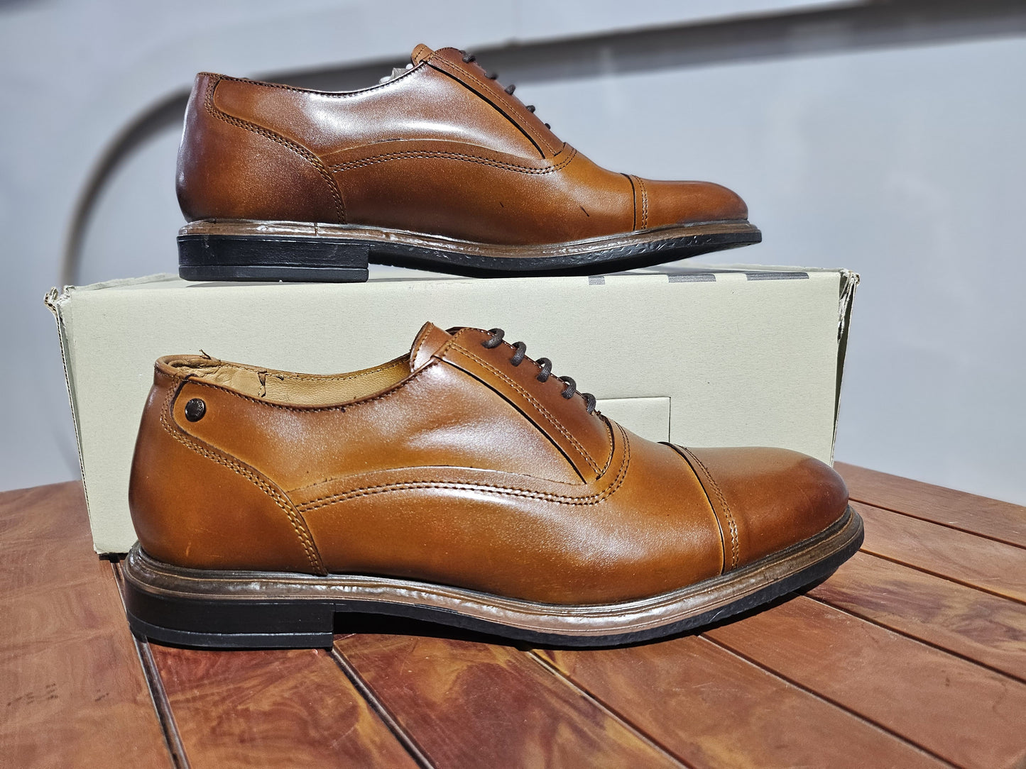 Leather shoes