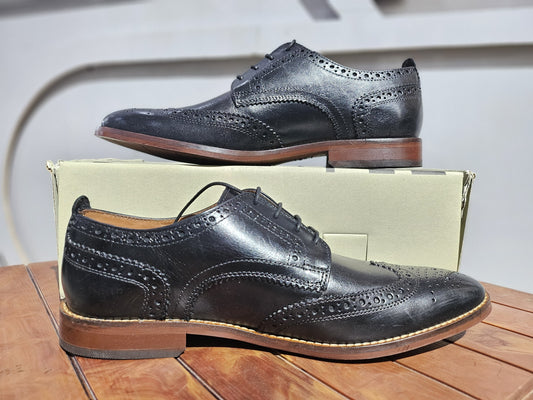 Leather shoes